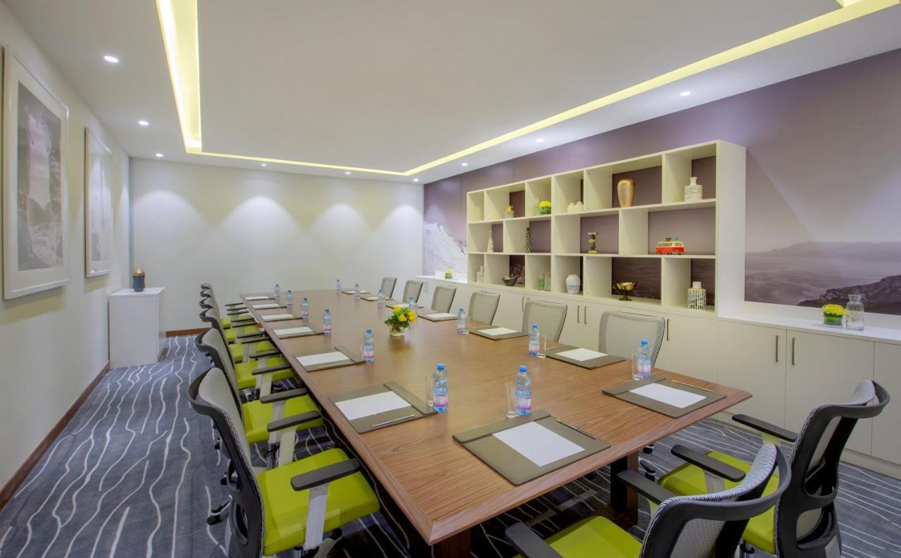 Wyndham Garden Muscat Al Khuwair Hotell Eksteriør bilde