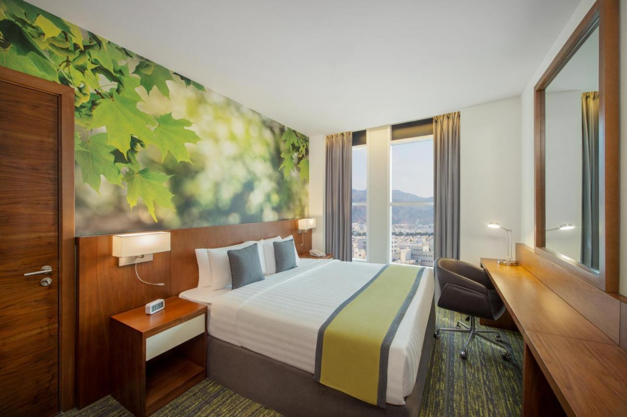 Wyndham Garden Muscat Al Khuwair Hotell Eksteriør bilde